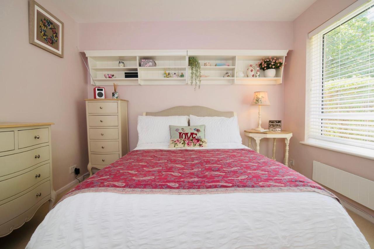Aston Henry James Stunning One Bedroom Apartment In Royal Windsor Zewnętrze zdjęcie